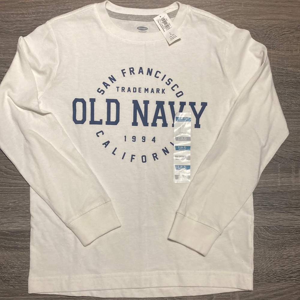 NWT Old Navy white graphic shirt Sz S